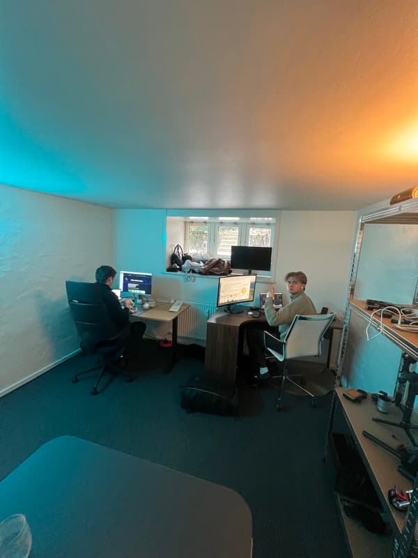 Bag kameraet hos ClicknContent