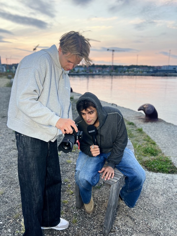 Bag kameraet — ClicknContent