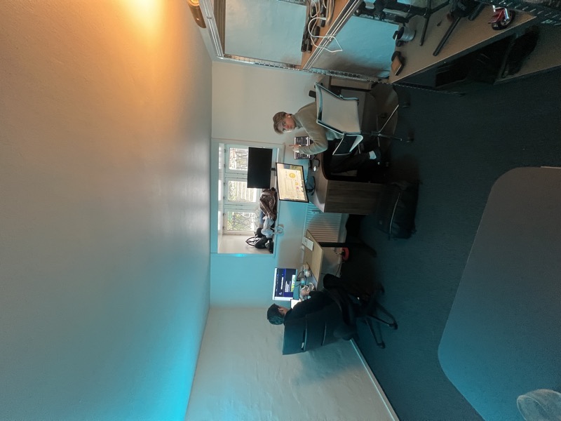 Bag kameraet — ClicknContent